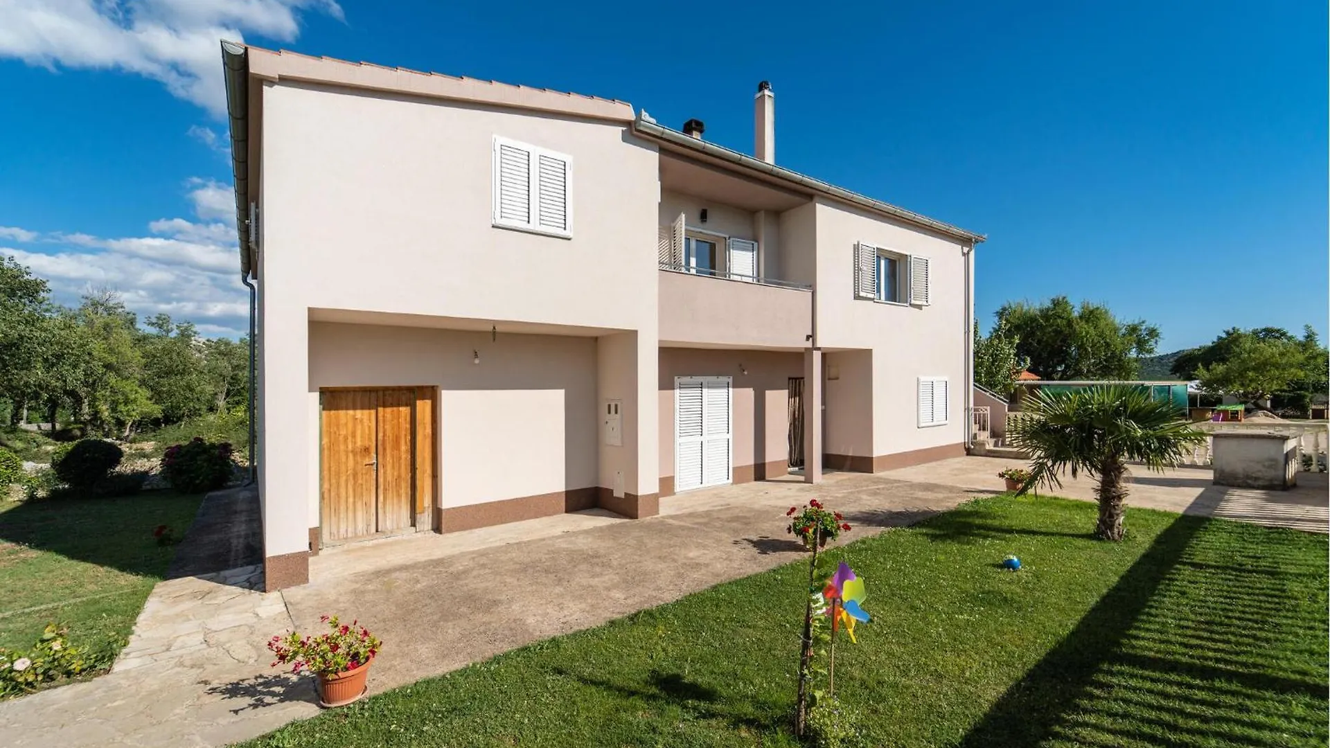 3 Bedroom Nice Apartment In Radasinovci Radosinovac