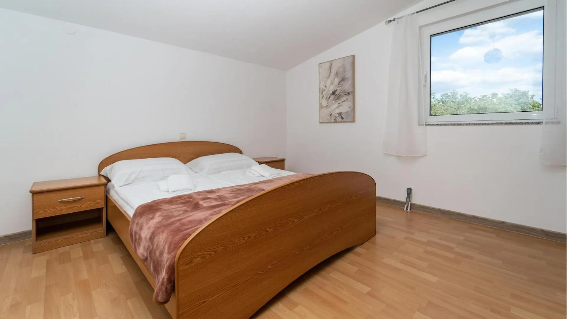 3 Bedroom Nice Apartment In Radasinovci Radosinovac 0*,